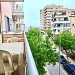 - Port Sarandë