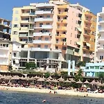 - Port * Sarandë