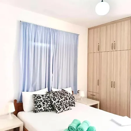 - Port Apartment