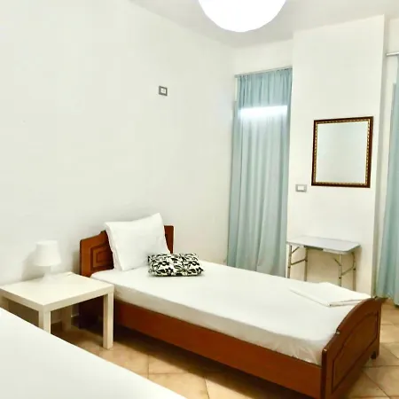 - Port Apartment
