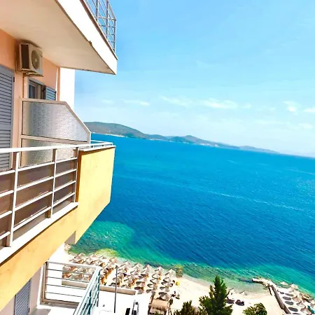 - Port Apartmán *