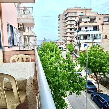 - Port Sarande