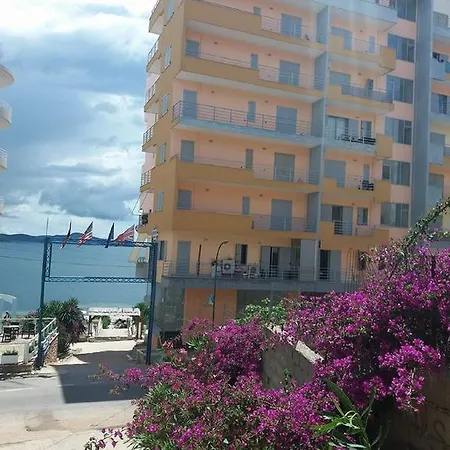 - Port Apartment *