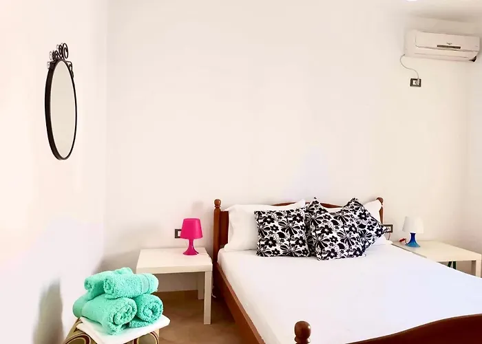 - Port Appartement Sarandë