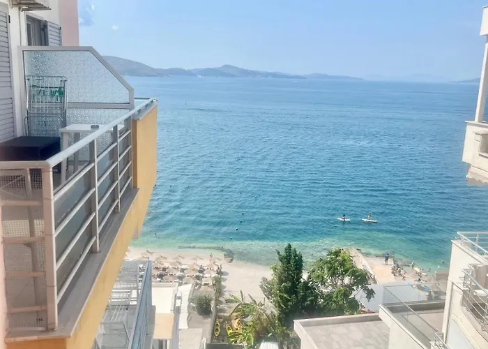 - Port Appartement Sarandë